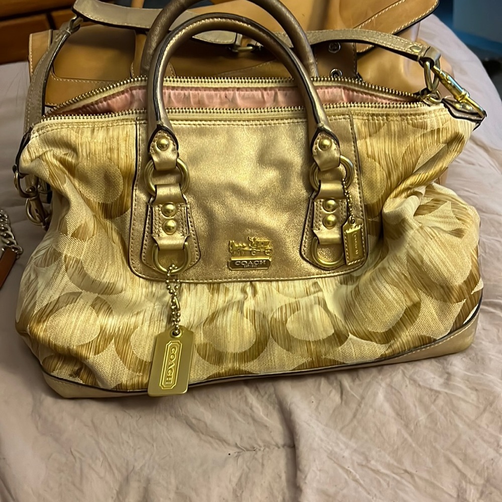 Coach shoulder bag